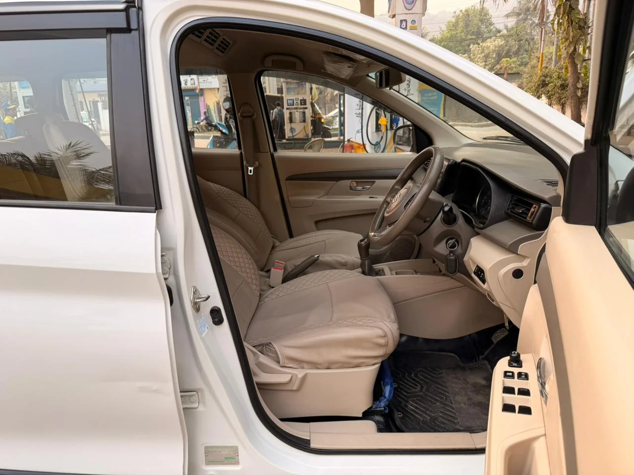 Maruti Suzuki Ertiga - Thumbnail 5